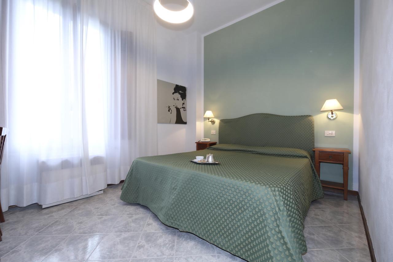 Moderno 3*