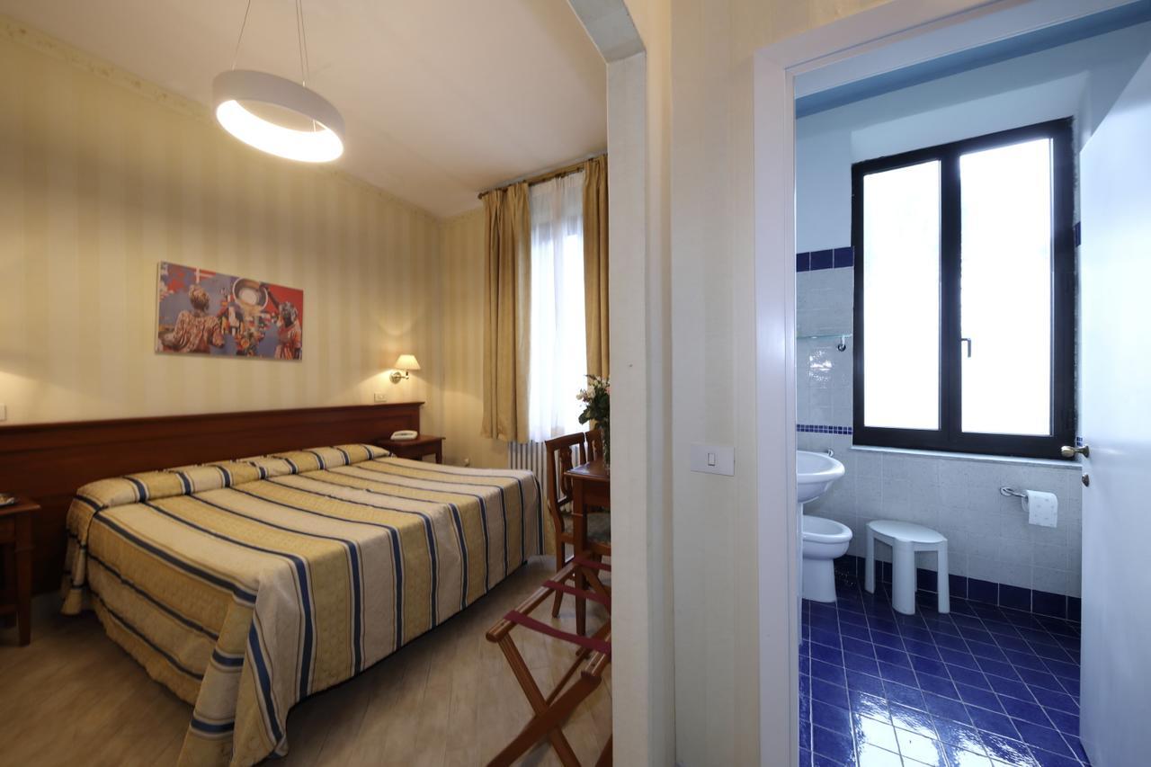 Hotel Moderno 3*